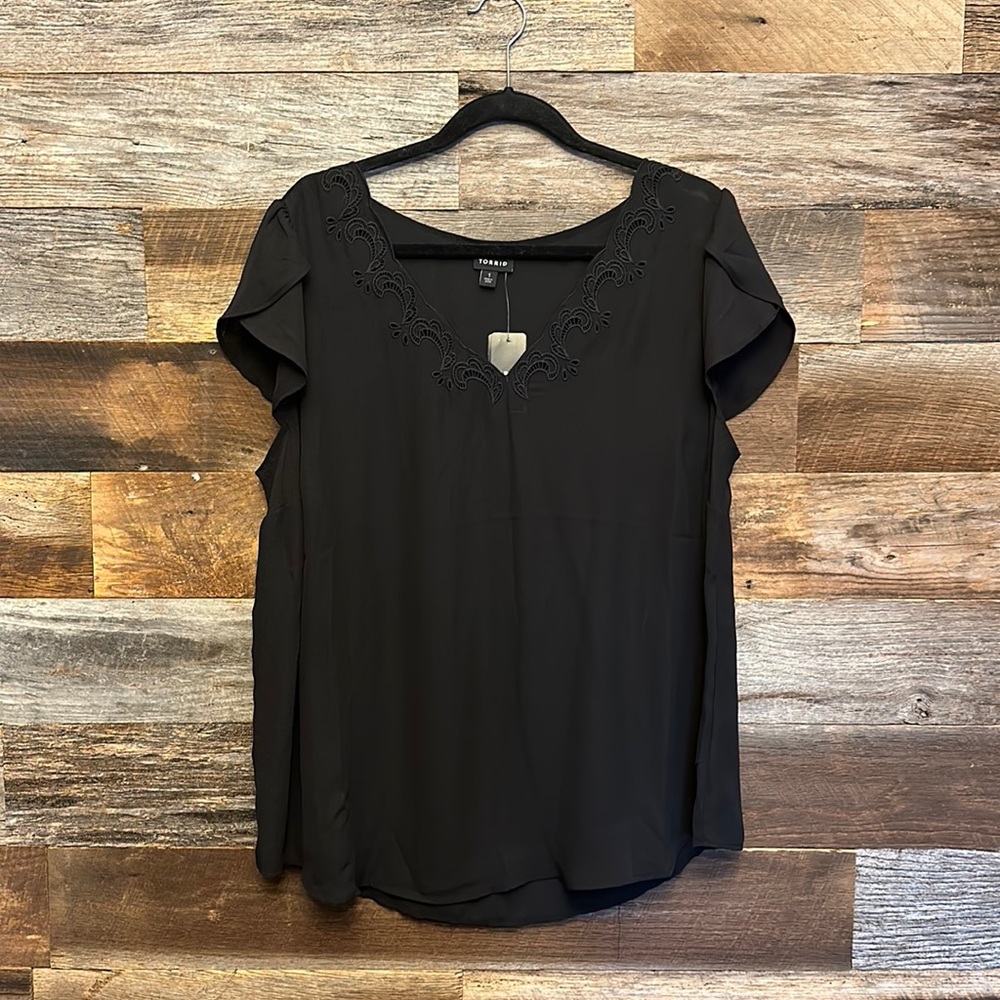 NWT Torrid Georgette Embroidered Tulip Sleeve Blouse